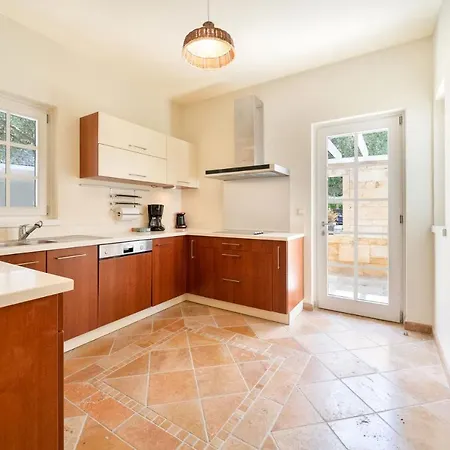 Villa Portville Holiday Villas #97